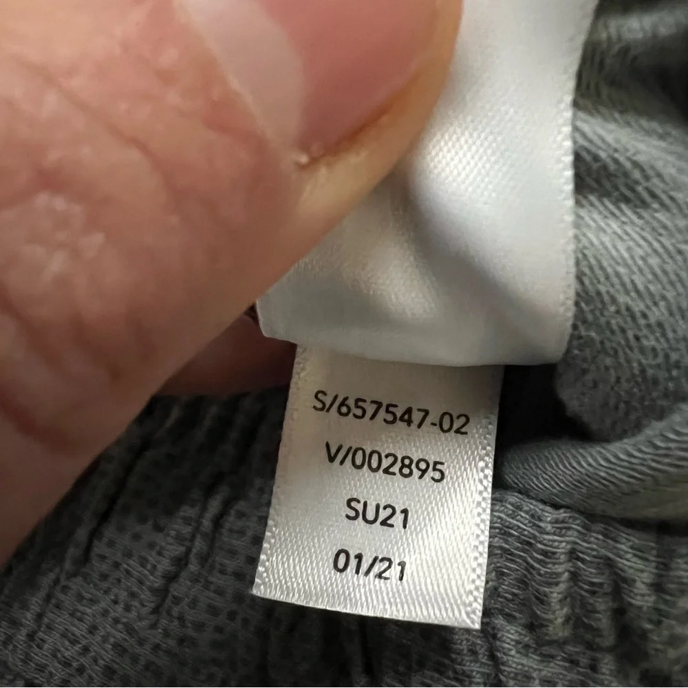 Athleta Farallon Printed Jogger Pants Women’s Size 2P Gray S/657547 $89 Active,